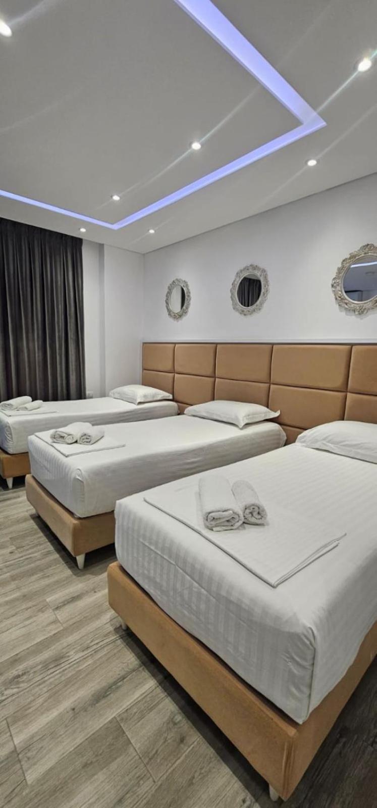 Hotel Edina By Hp Sarandë