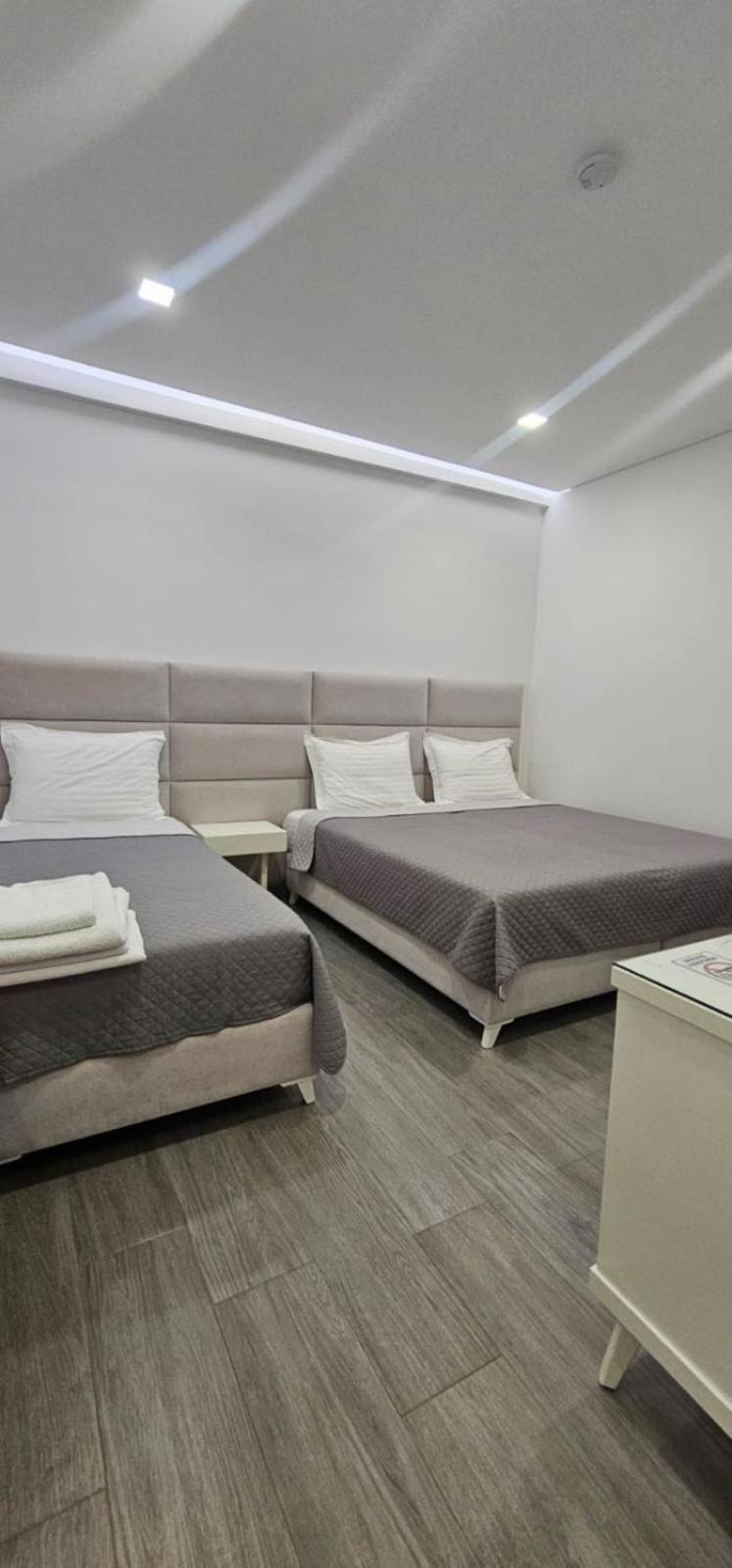 Edina By Hp Sarandë