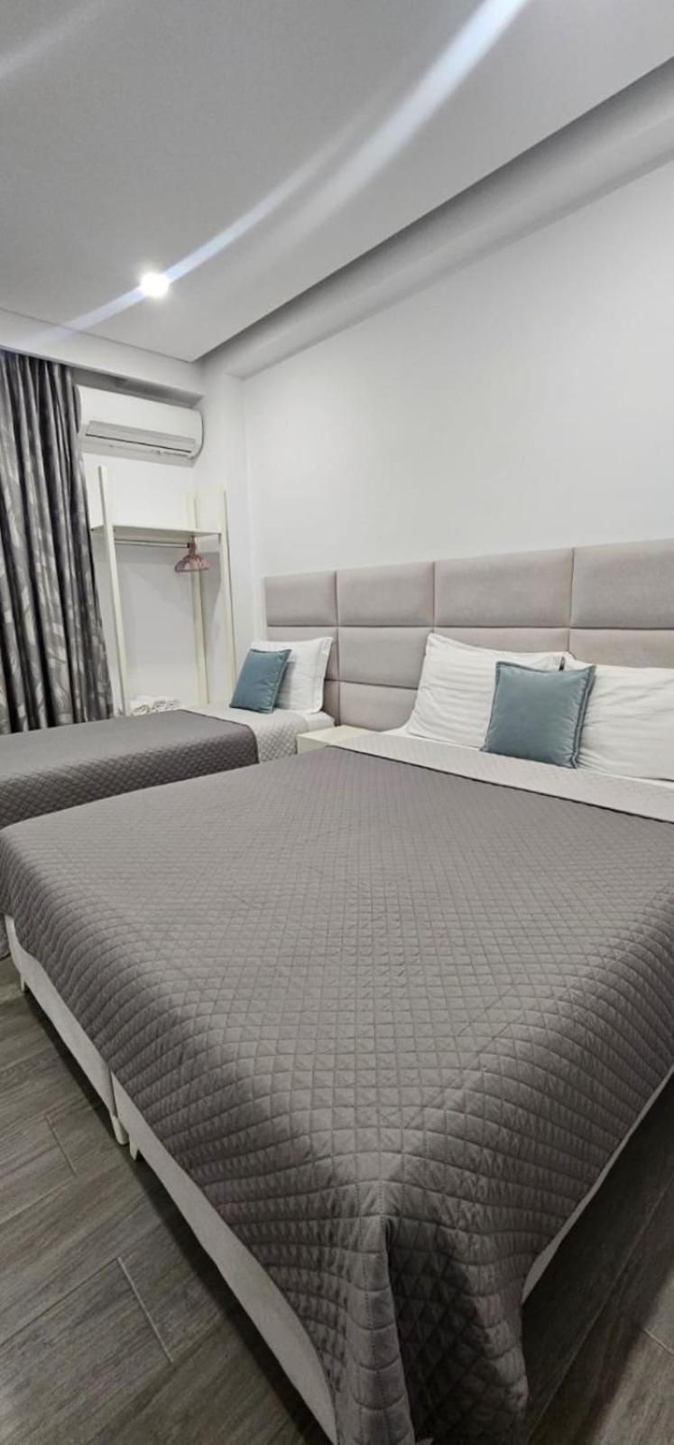 Edina By Hp Hotel Sarandë